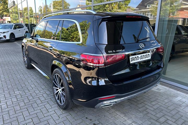 Sort Mercedes GLS400 d fra 2023