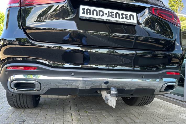 Sort Mercedes GLS400 d fra 2023