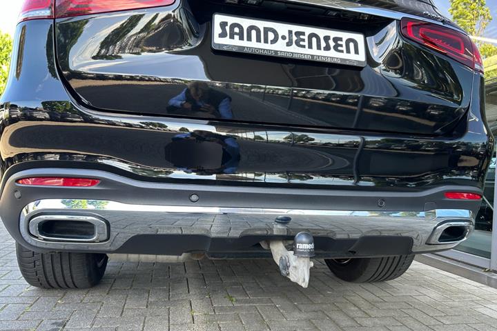 Sort Mercedes GLS400 d fra 2023