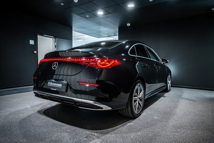 Sort Mercedes CLA250+ fra 2025