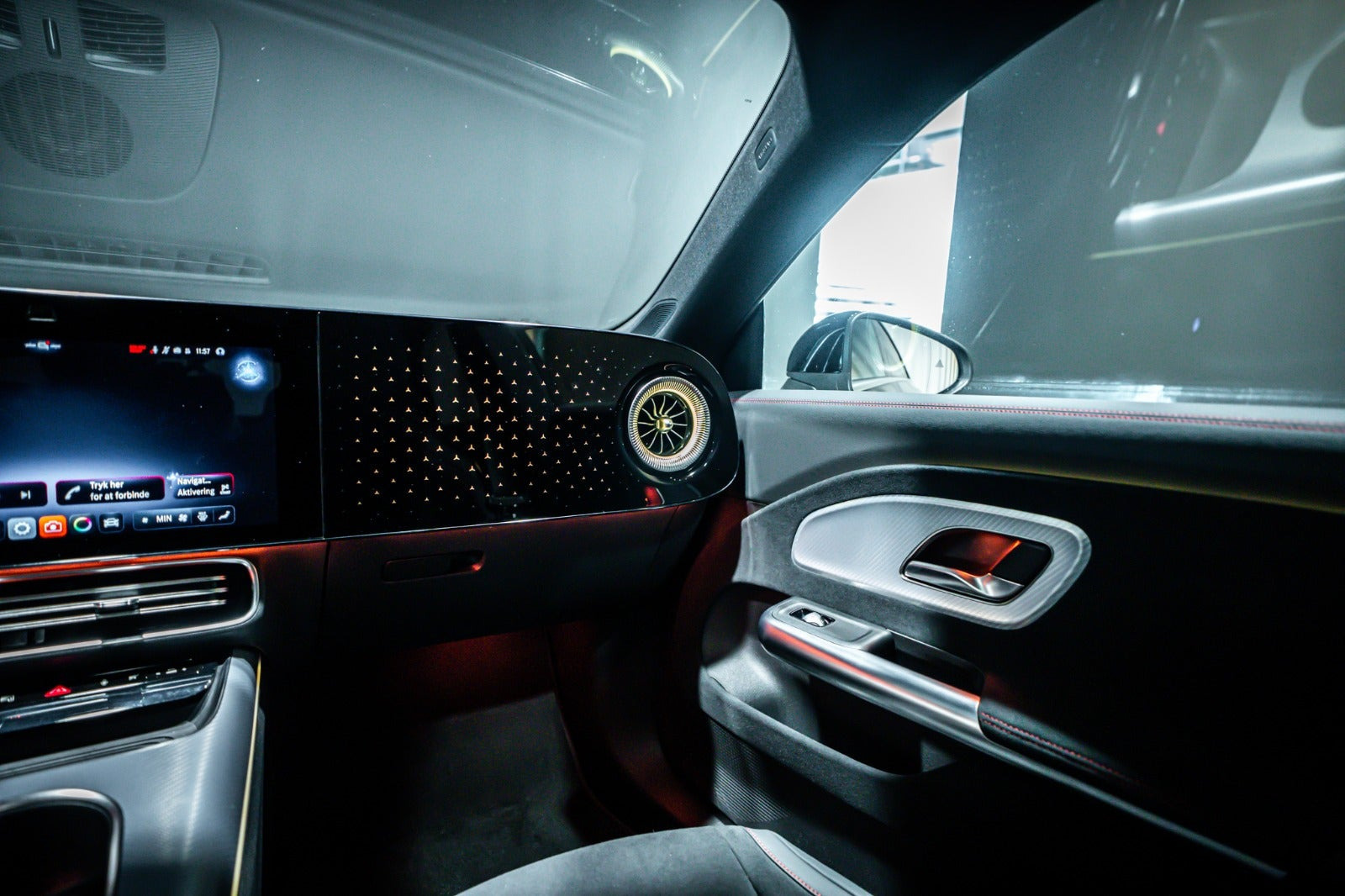 Sort Mercedes CLA250+ fra 2025