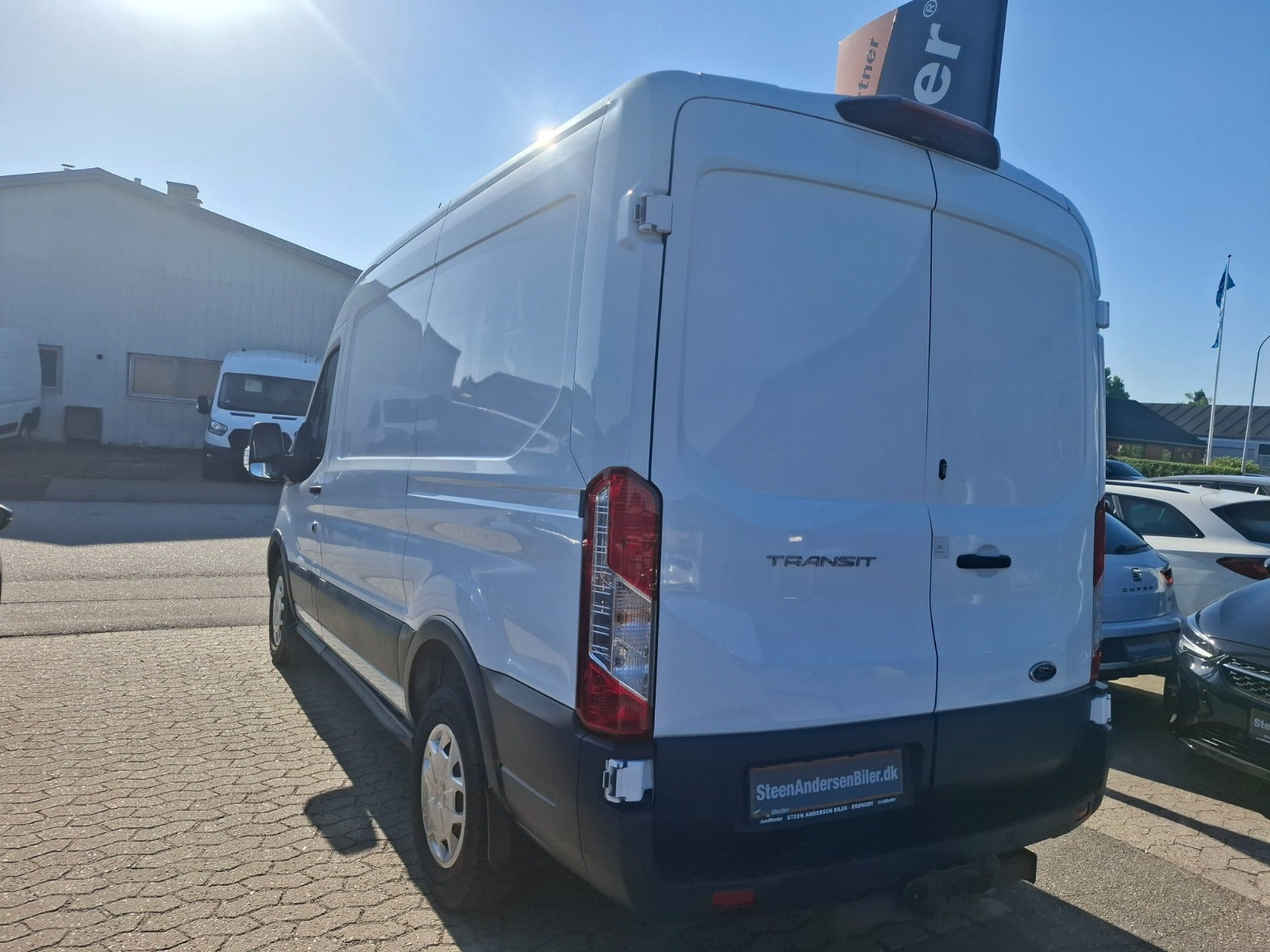 Hvid Ford Transit 350 L2 Van fra 2020