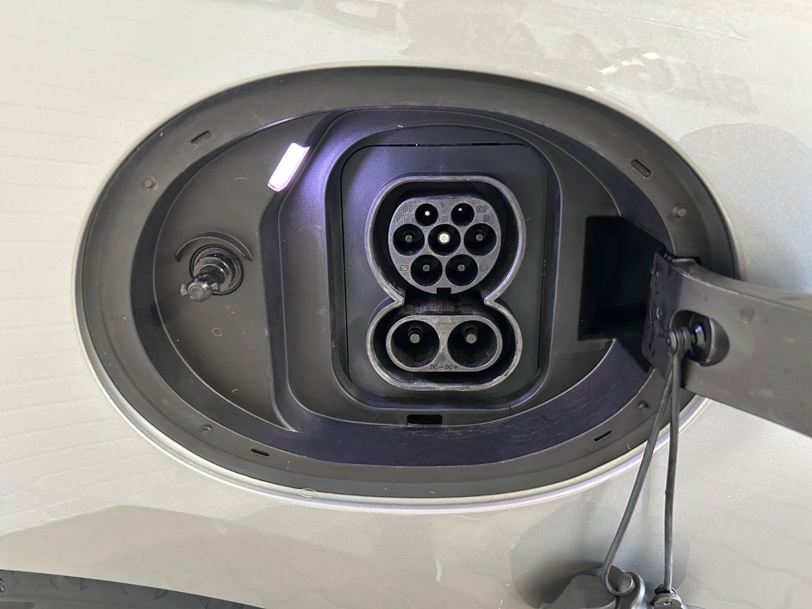 Sølv Mini Cooper SE fra 2024