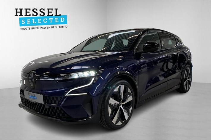 Blå Renault Megane E-Tech fra 2023 set udefra