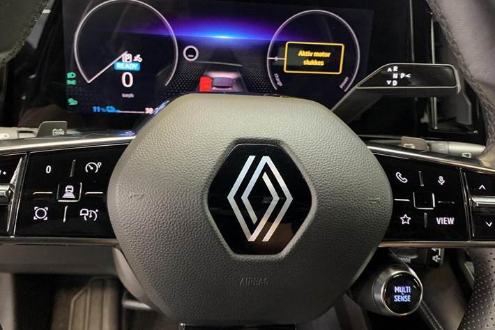 Blå Renault Megane E-Tech fra 2023