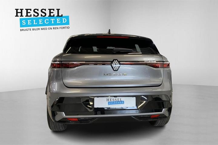 Grå Renault Megane E-Tech fra 2023