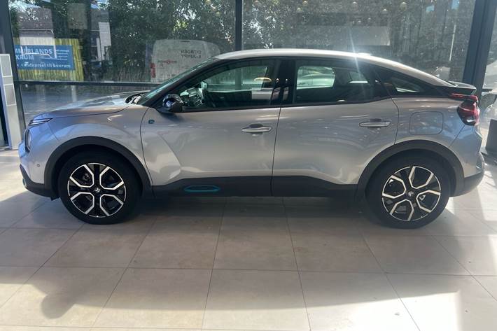 Grå Citroën ë-C4 fra 2023