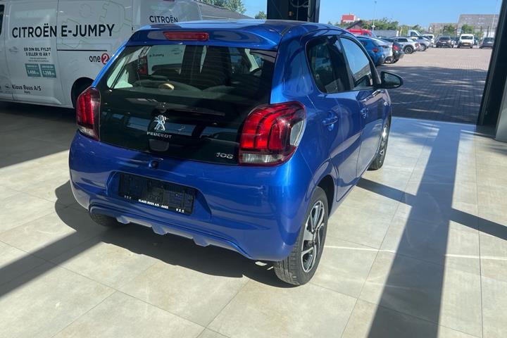 Blå Peugeot 108 fra 2020