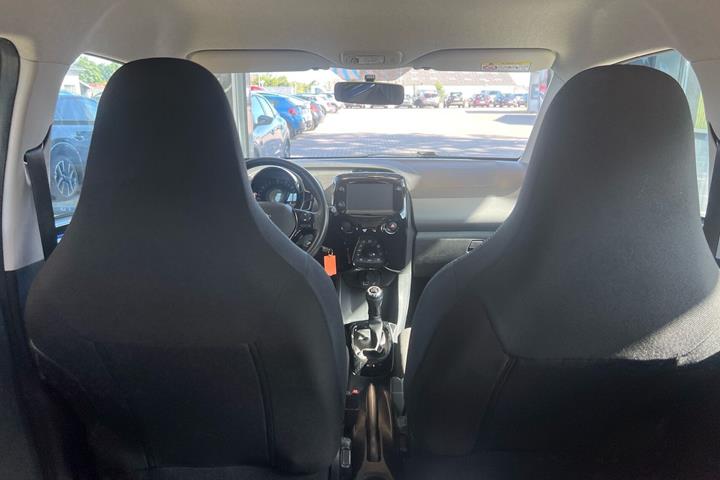 Blå Peugeot 108 fra 2020