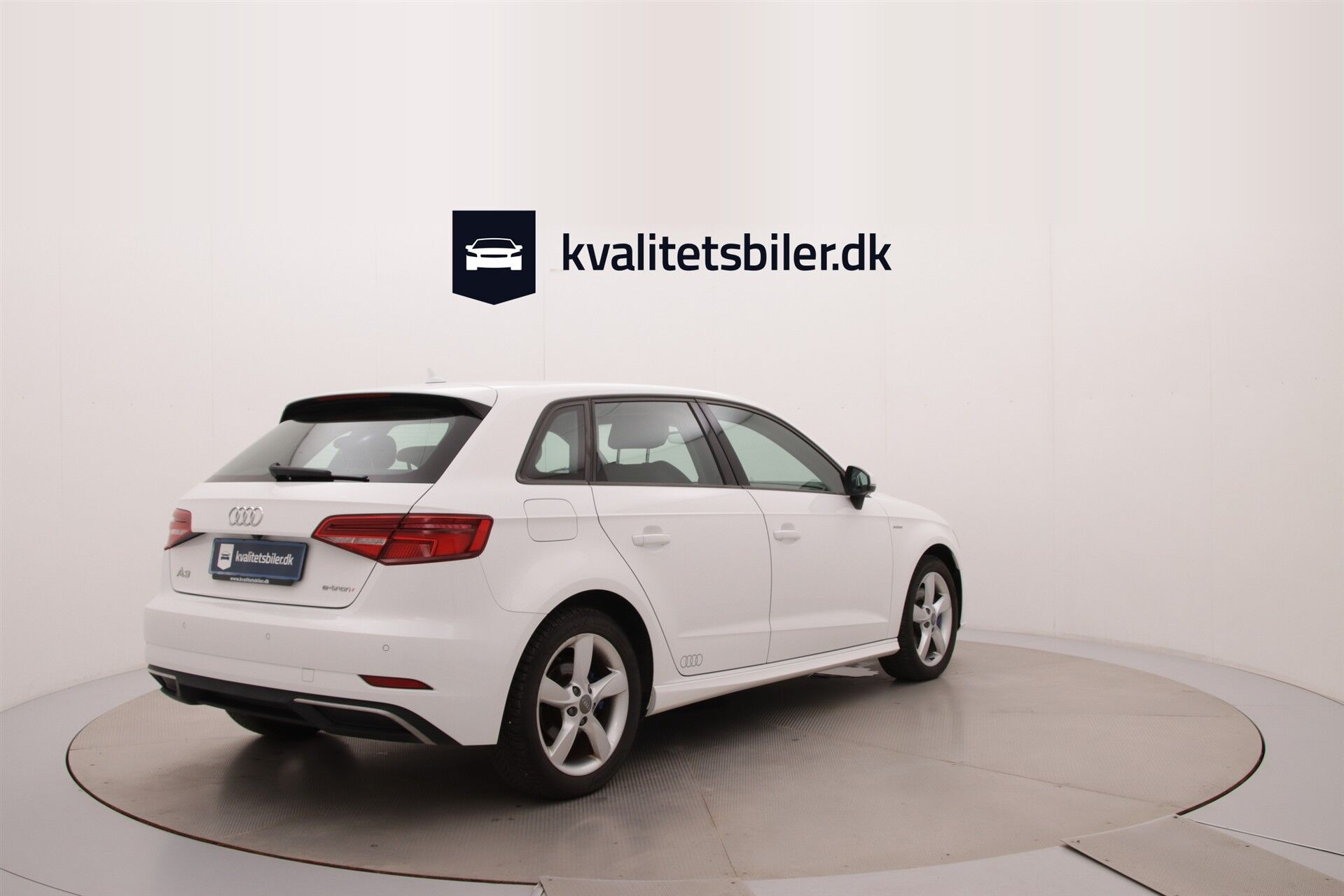 Hvid Audi A3 fra 2021