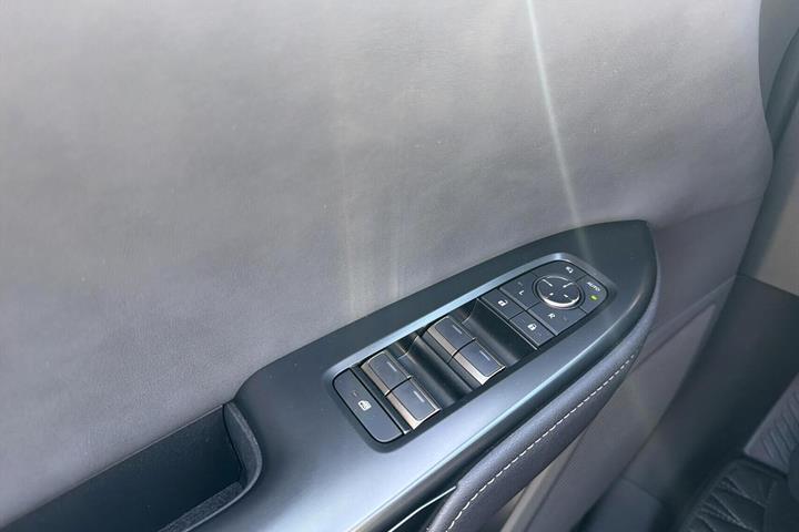 undefined Lexus RZ fra 2025