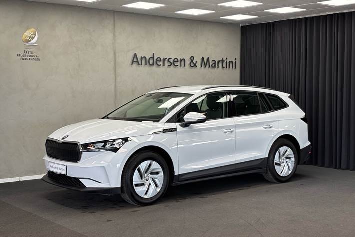 Hvid Skoda Enyaq fra 2023