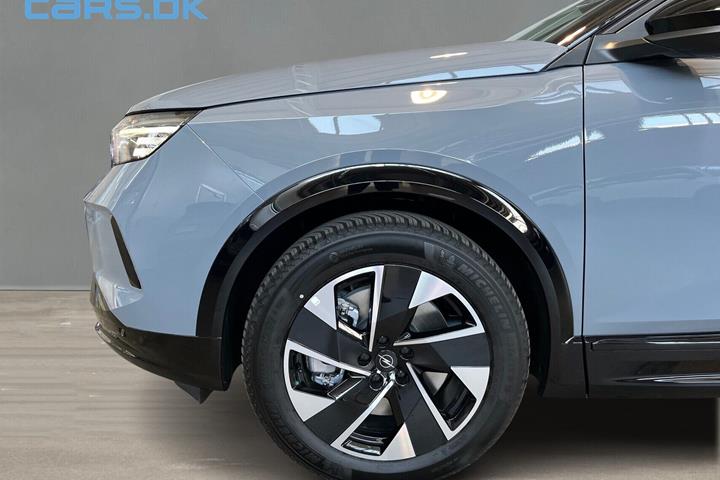 Grå Opel Grandland fra 2026
