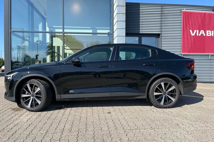 Sort Polestar 2 fra 2022
