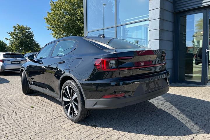 Sort Polestar 2 fra 2022
