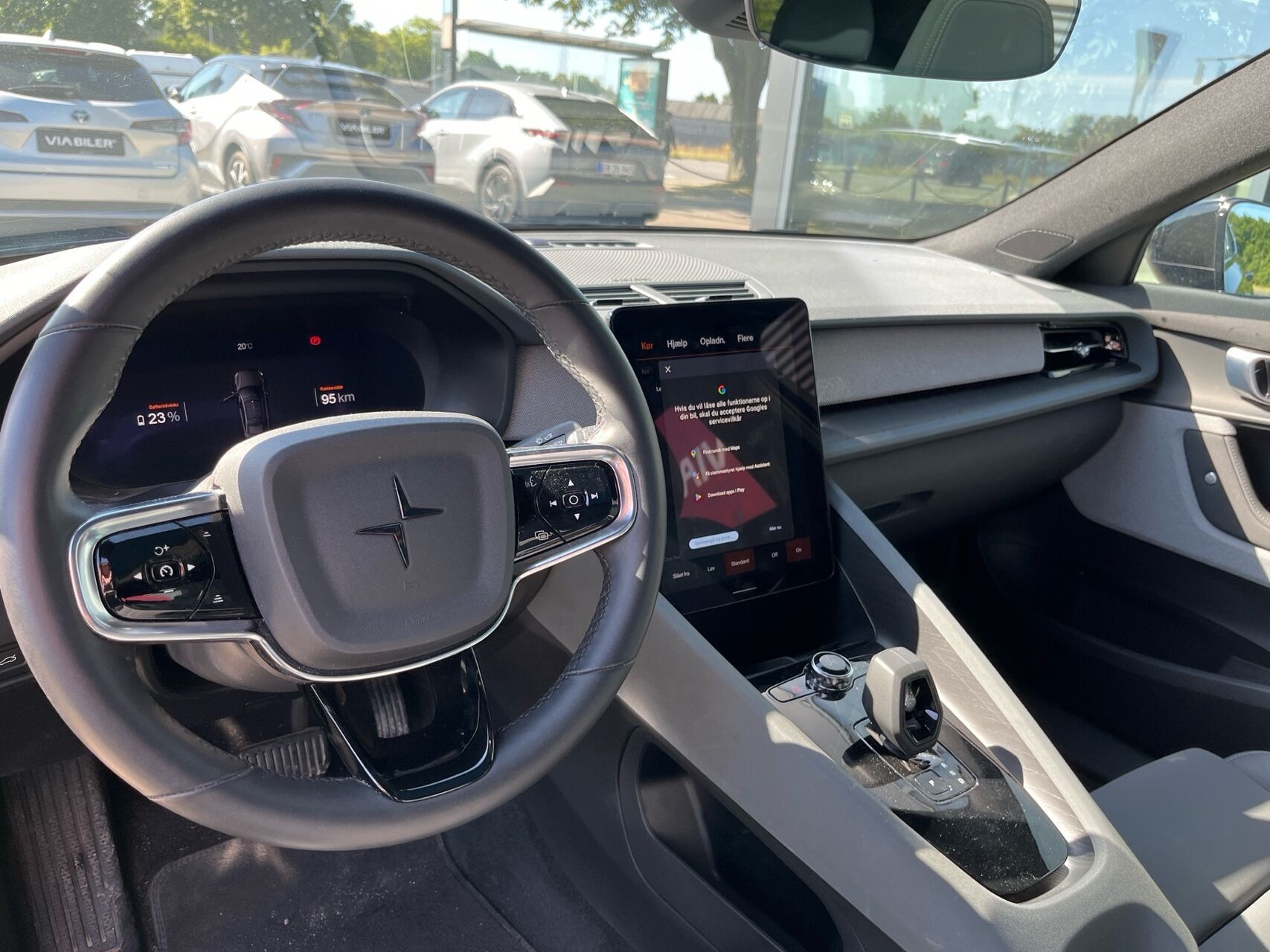 Sort Polestar 2 fra 2022
