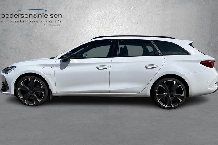 Hvid Cupra Leon fra 2021