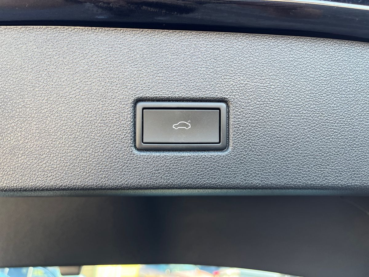 Sort VW T-Roc fra 2022