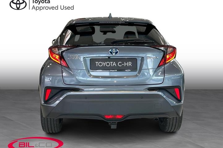 Grå Toyota C-HR fra 2020