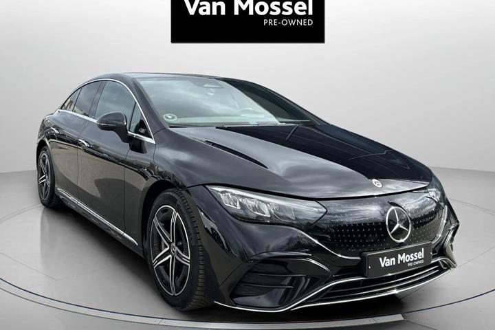 Sort Mercedes EQE 350 fra 2023