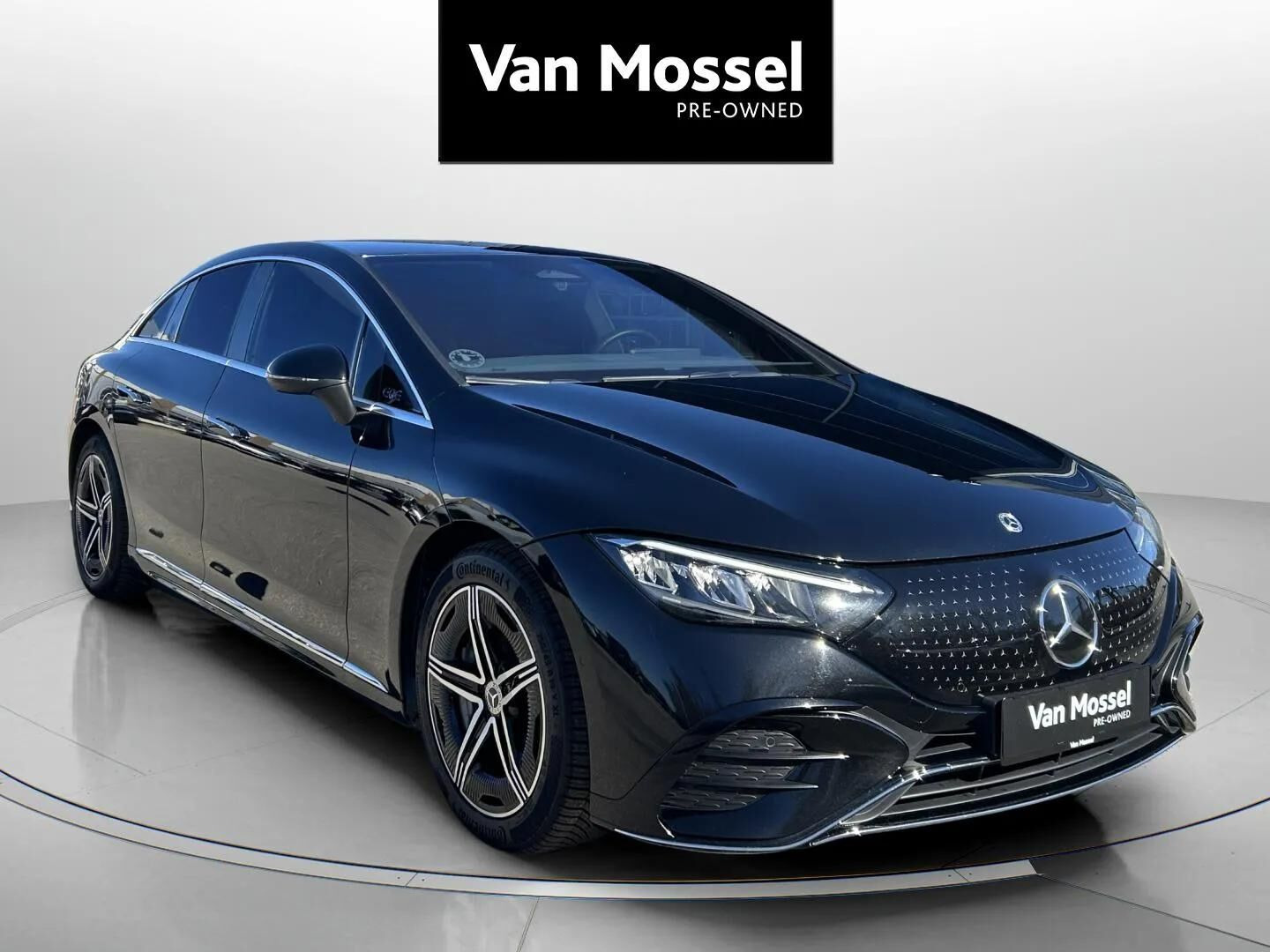 Sort Mercedes EQE 350 fra 2023