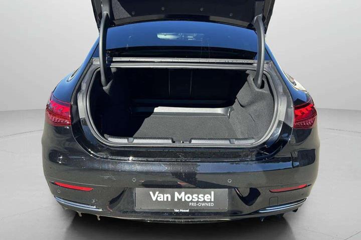 Sort Mercedes EQE 350 fra 2023