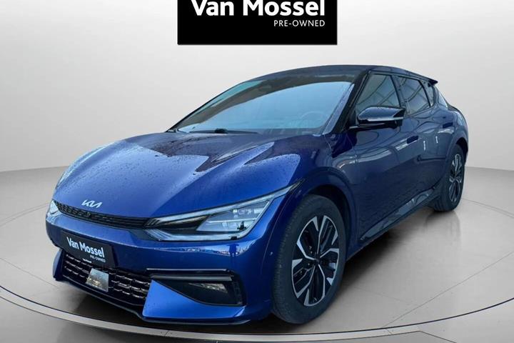 Blå Kia EV6 fra 2021 set udefra