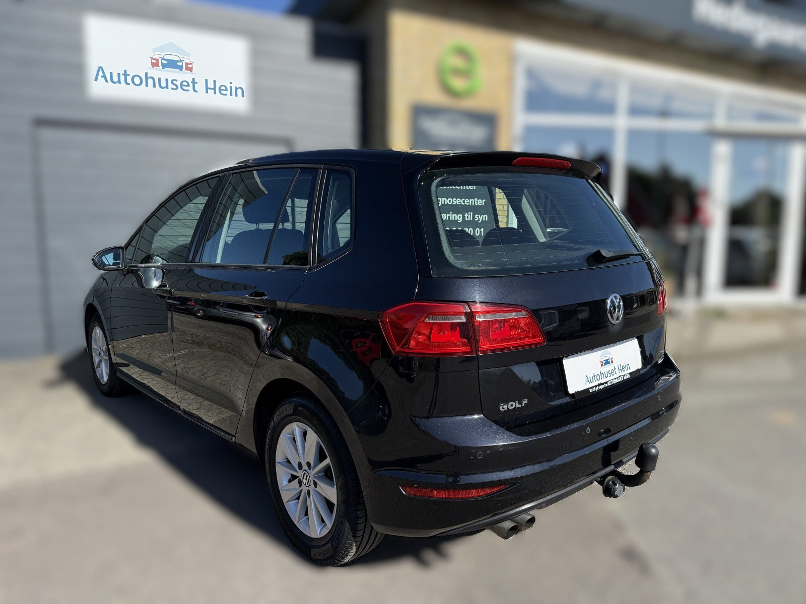 Sort VW Golf Sportsvan fra 2016