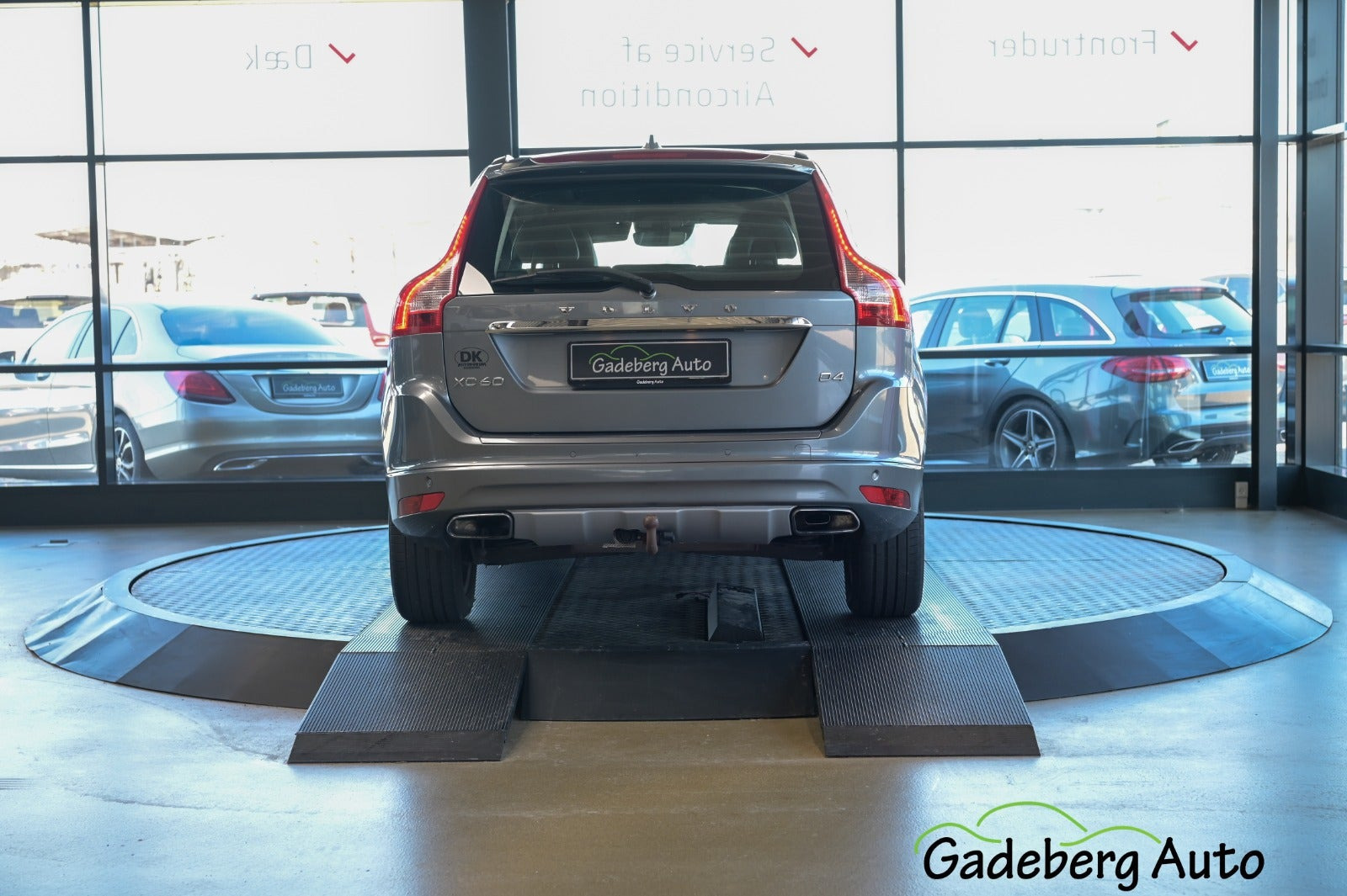 Grå Volvo XC60 fra 2017