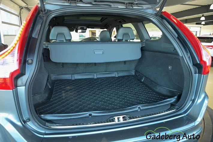 Grå Volvo XC60 fra 2017