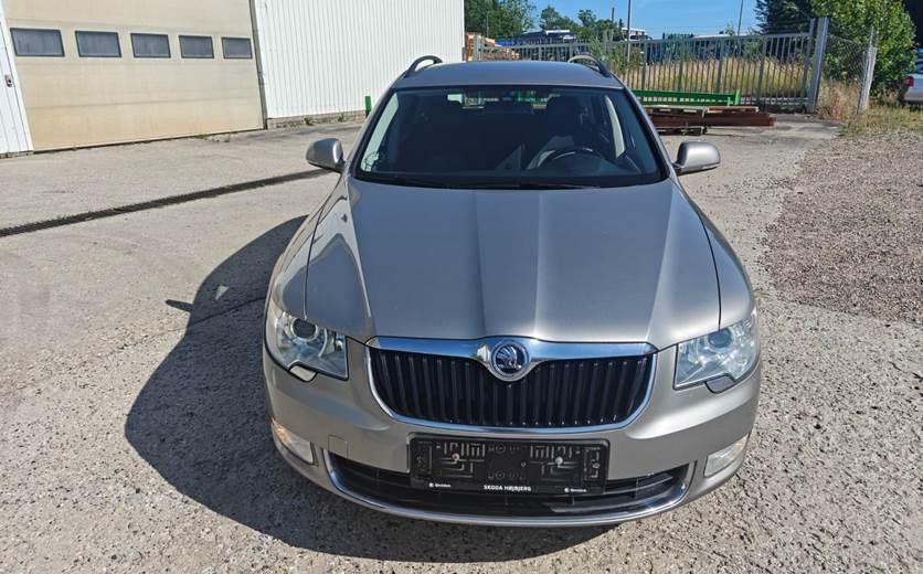 Skoda Superb 1,6 TDi 105 Ambition Combi GreenLine