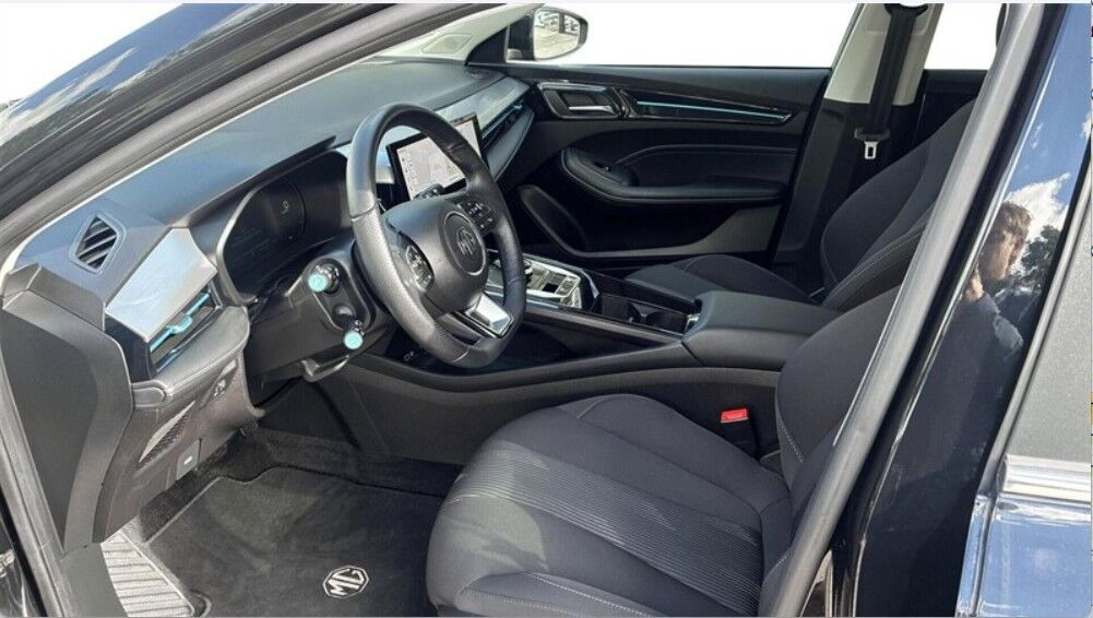 Sort MG MG5 fra 2024