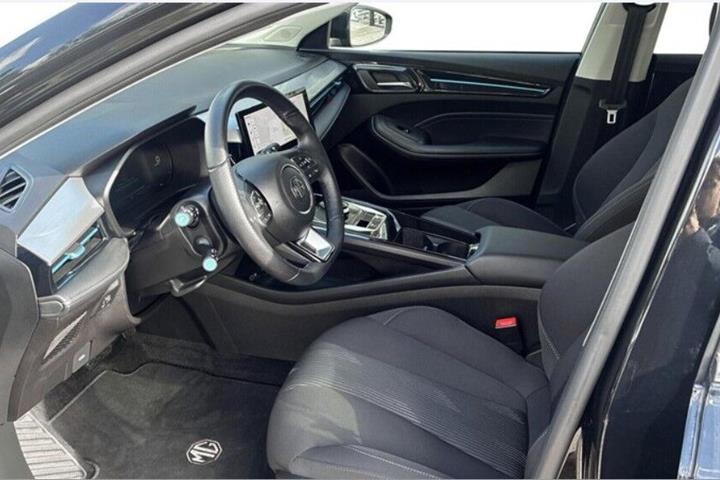 Sort MG MG5 fra 2024