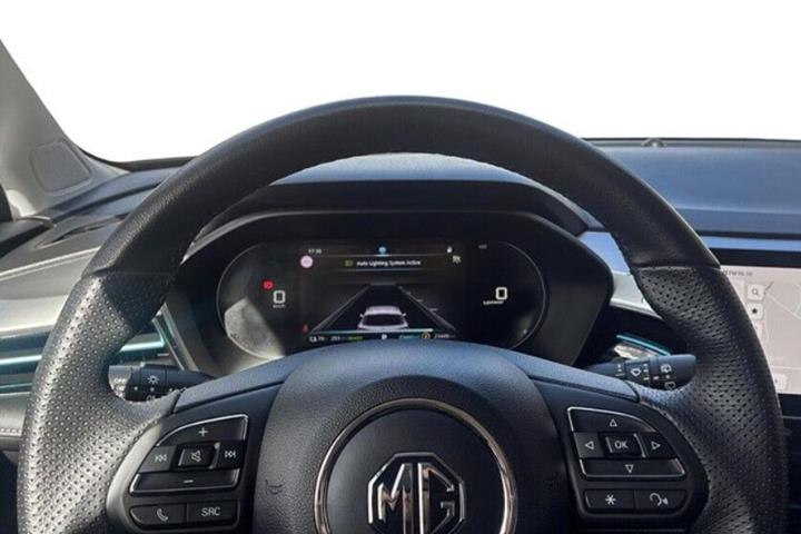 Sort MG MG5 fra 2024
