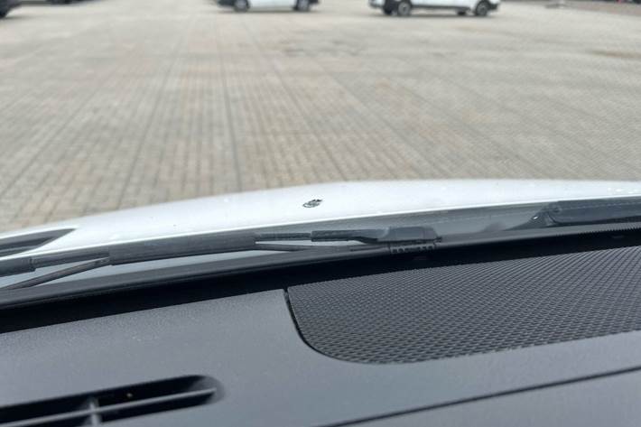 Hvid Mercedes Sprinter 317 fra 2021