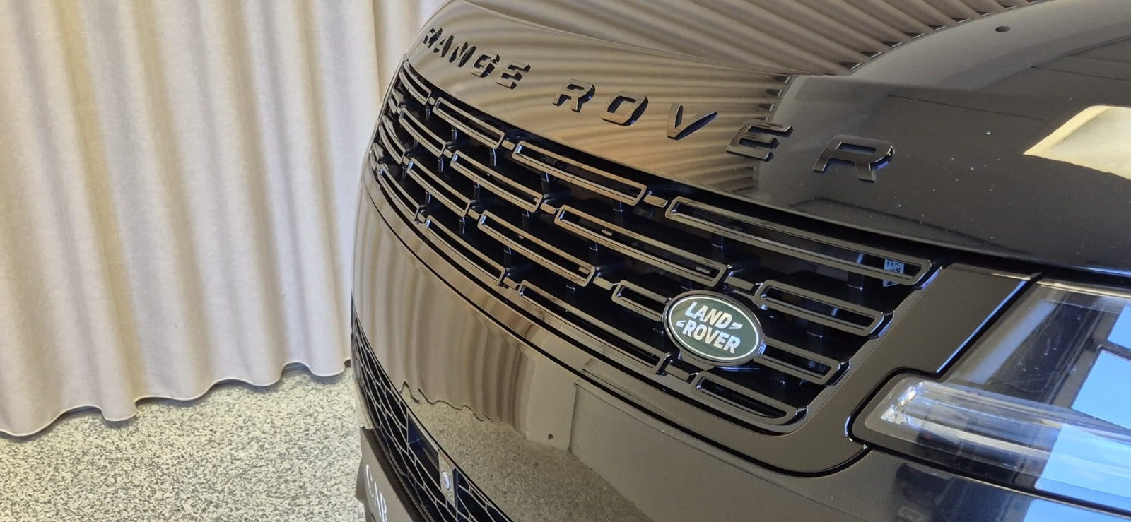 Sort Land Rover Range Rover sport fra 2023