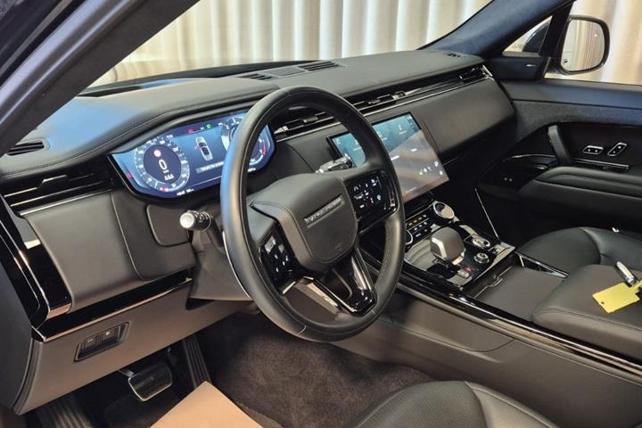 Sort Land Rover Range Rover sport fra 2023
