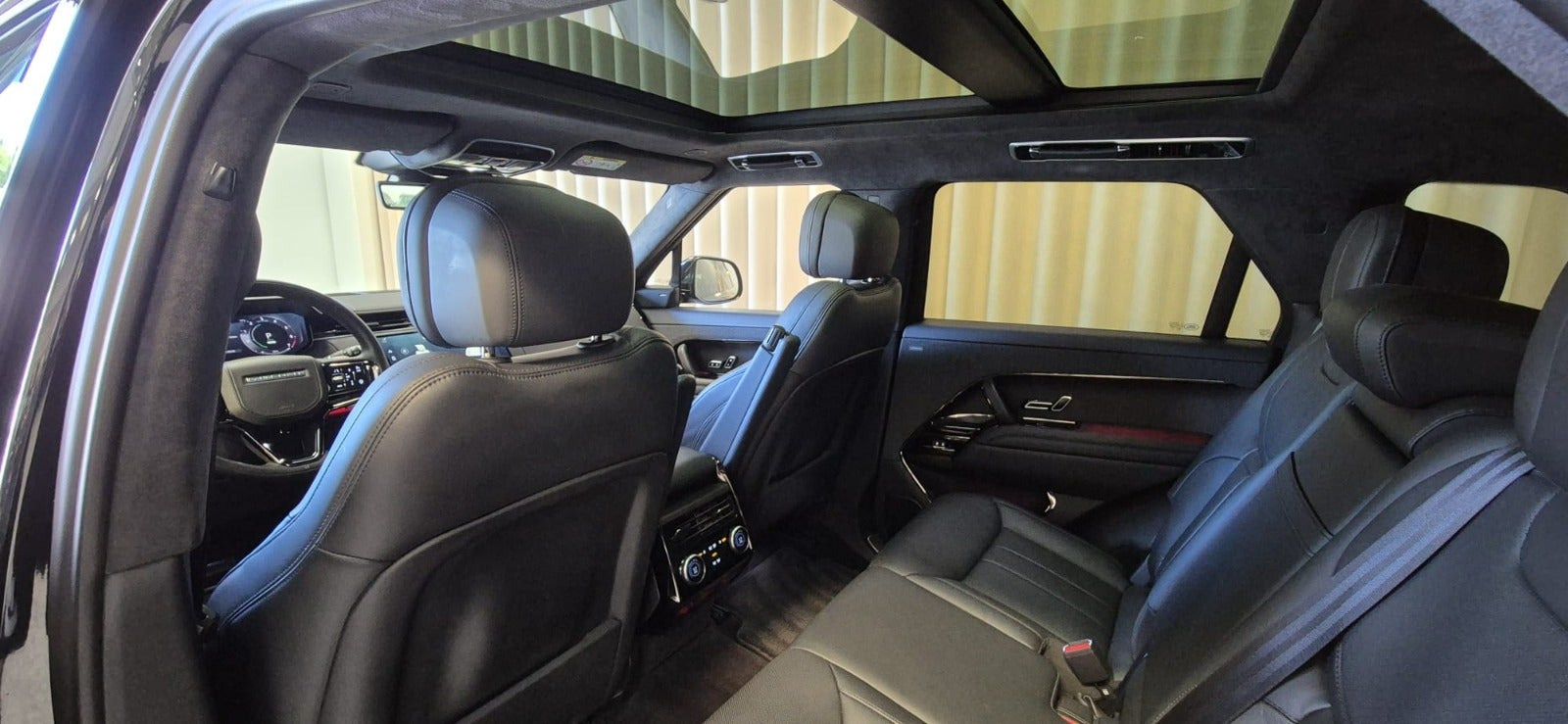 Sort Land Rover Range Rover sport fra 2023