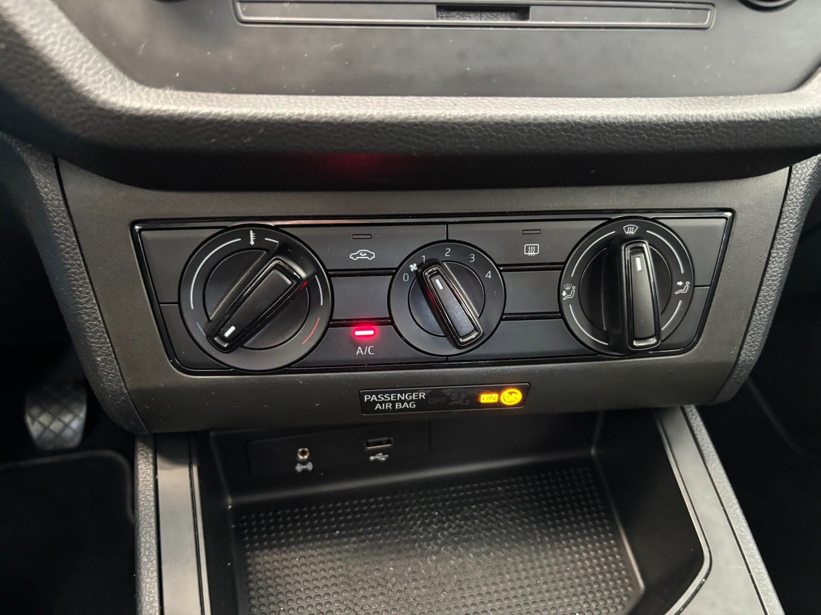 Grå Seat Ibiza fra 2018