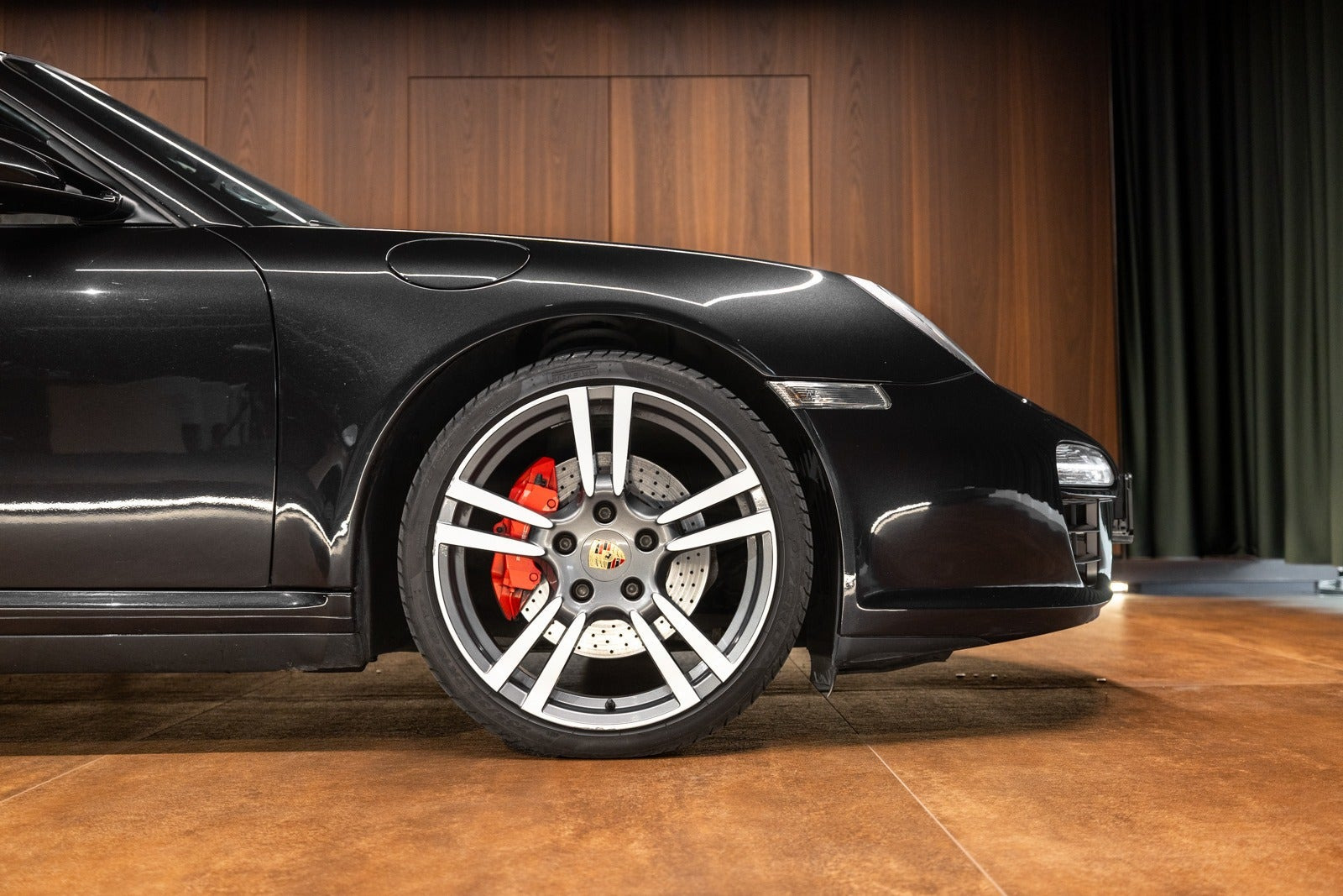 Sort Porsche 911 Carrera 4S fra 2009