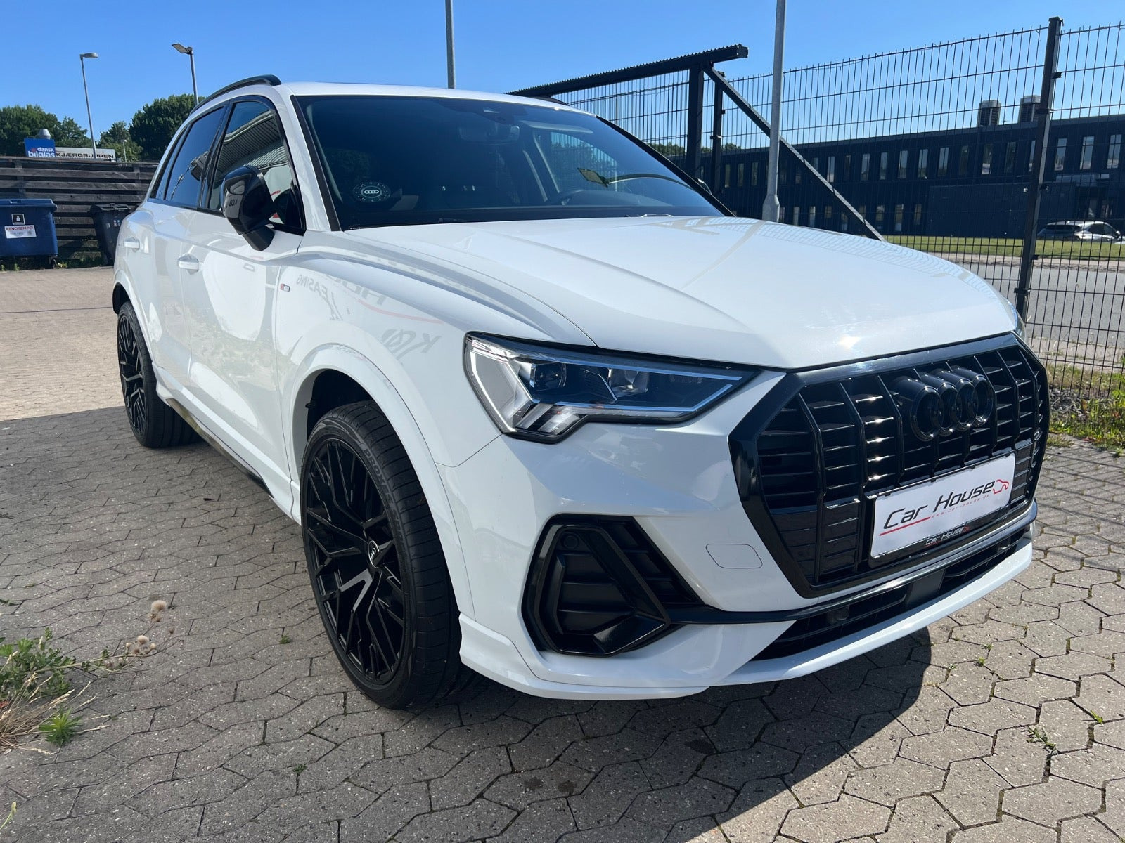 Hvid Audi Q3 fra 2021