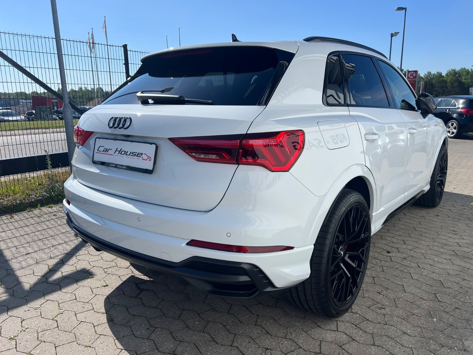 Hvid Audi Q3 fra 2021