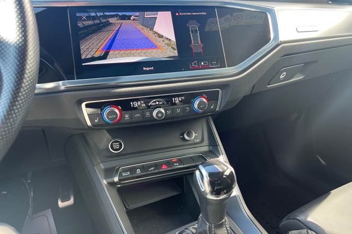 Hvid Audi Q3 fra 2021