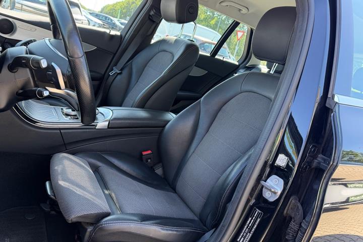 Sort Mercedes C220 d fra 2017