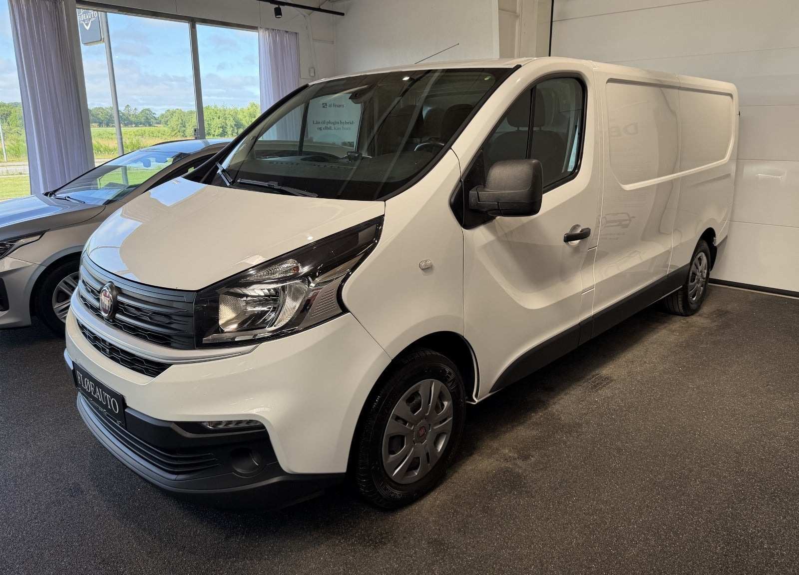 Hvid Fiat Talento fra 2016