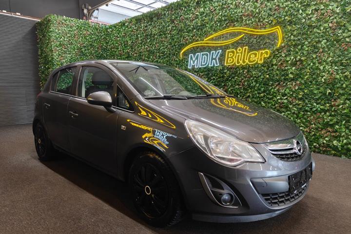 undefined Opel Corsa fra 2012 set udefra