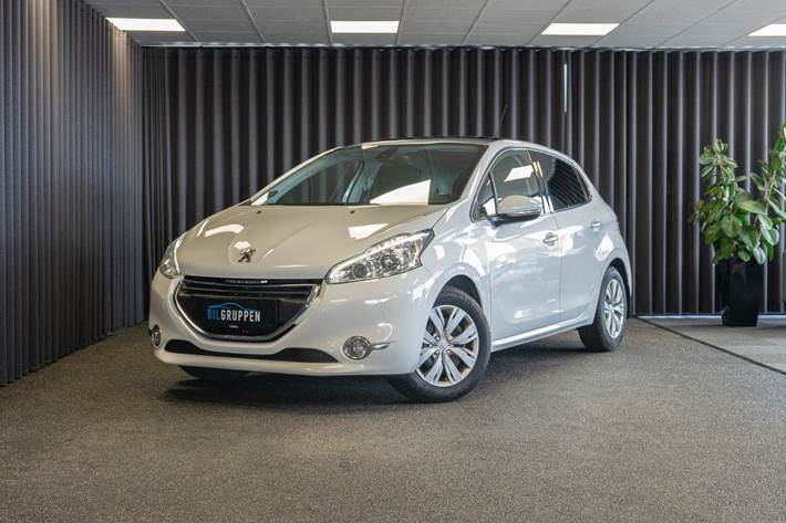 Hvid Peugeot 208 fra 2017