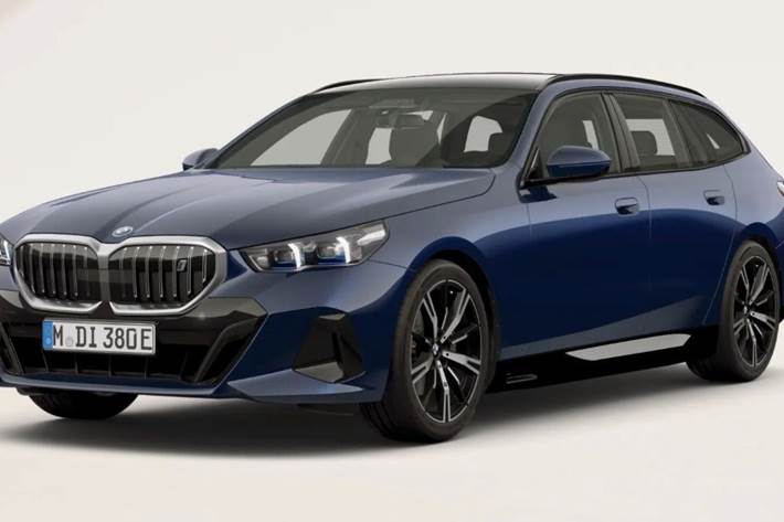 Blå BMW i5 fra 2025
