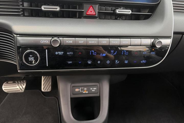 Grøn Hyundai Ioniq 5 fra 2025