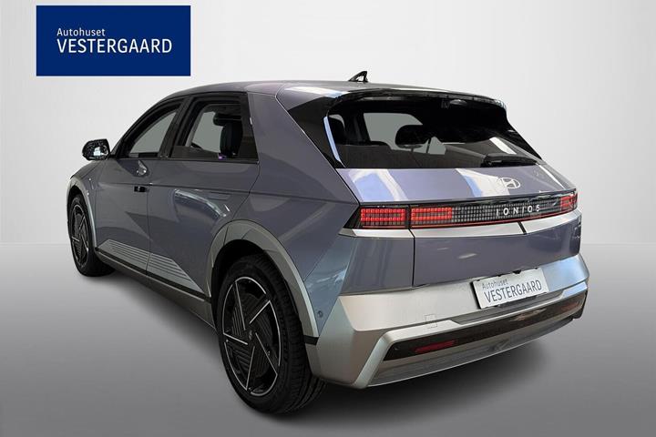 Blå Hyundai Ioniq 5 fra 2025